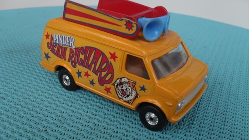 Corgi pinder circus - pinder,