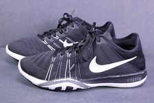 Nike Free TR 6 Damen Sneaker Laufschuhe Gr. 38,5 schwarz weiß  Mesh CH1-481