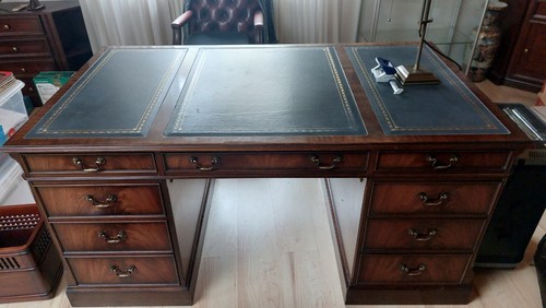Furn made by - re‑furn, „made