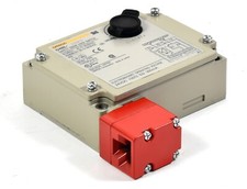 Omron Safety Door Lock Switch, D4BL-2DRG