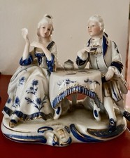 Porzellanfigur Paar beim