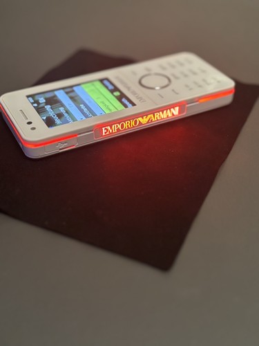 Samsung armani handy - samsung,