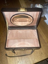 antikes kleines Schmuckkästchen