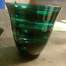 WMF Erich Jachmann Glas Vase innen horizontal gerippt. 60 er Jahre Turmalin Grün