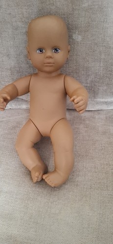 Babypuppe dunkelhäutig - babypuppe.,