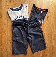Zwei T-Shirts und Shorts von Okaidi / Size 128 - Kleiderpaket