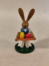 Osterhase Bauchladen Osterei