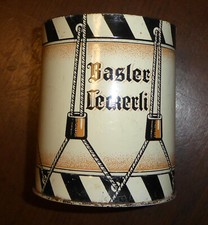 Blechdose als Trommel "Basler Leckerli", Schneiderhan, Basel. Alter ?
