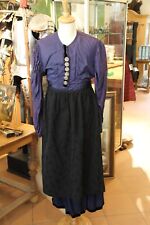 Frauchentracht alte Knöpfe