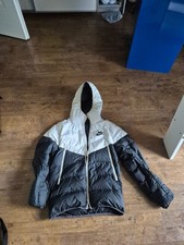 Nike Winterjacke schwarz-weiss Grösse S unisex