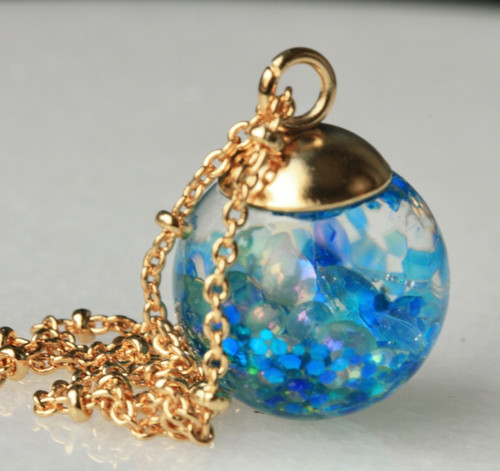 Kette mit anhänger - mit,