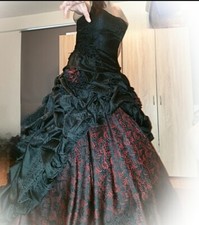 Lucardis Feist Kleid XXL Brautkleid dark Couture 