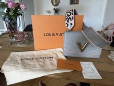 Louis Vuitton Tasche Damen Twist MM gebraucht aber wie neu