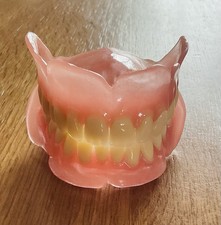 Prothese Zahnersatz Gebisse