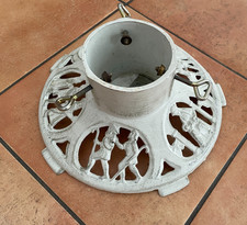 nostalgischer Weihnachtsbaumständer Christbaumständer aus Metall