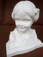 Handgefertigte  Büste aus Dänemark, Mädchen,  Massive Skulptur