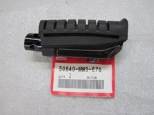 HONDA CB750 Nighthawk, Fußraste, vorne rechts 50630-MW3-670