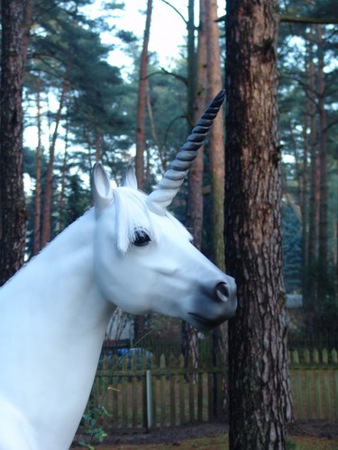 Einhorn lebensgroß pferd - 3d,