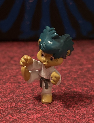 Fremdfigur plumps aus serie - fremdfigur,
