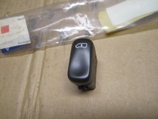 Mercedes Benz W638 Vito Schalter Luftfederung NOS A0055452007 (192)