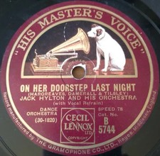 SCHELLACK Jack Hylton And His Orchestra Jollity Farm / On Her Doorstep Last Nig