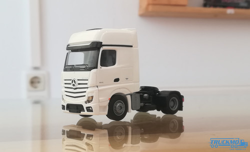 Awm mercedes benz actros2 - mercedes,