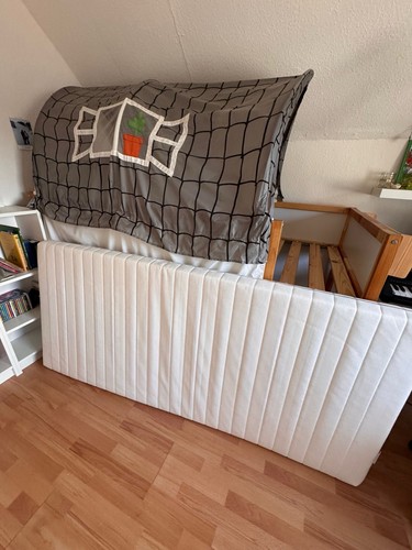 Kinderbett 90x200cm mit