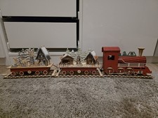 Weihnachtliche Winterszene Weihnachtszug aus Holz mit LED-Beleuchtung