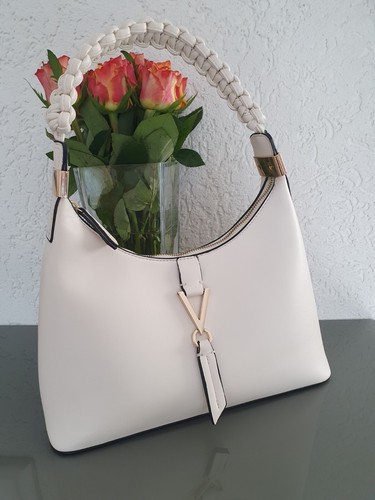 Valentino mario - by,