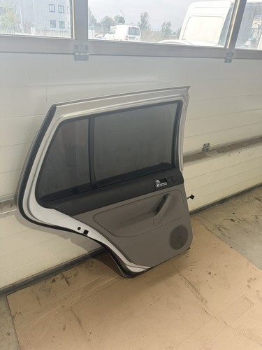 Tür hinten links golf 4 - hinten,