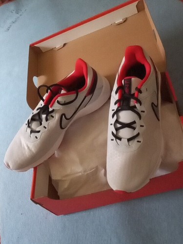 Nike legend essential - essential, 2