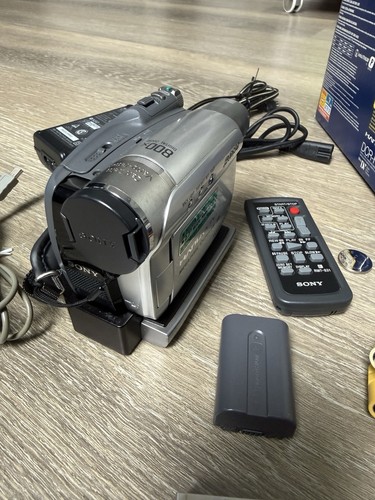 Sony dcr hc44e minidv - sony, handycam