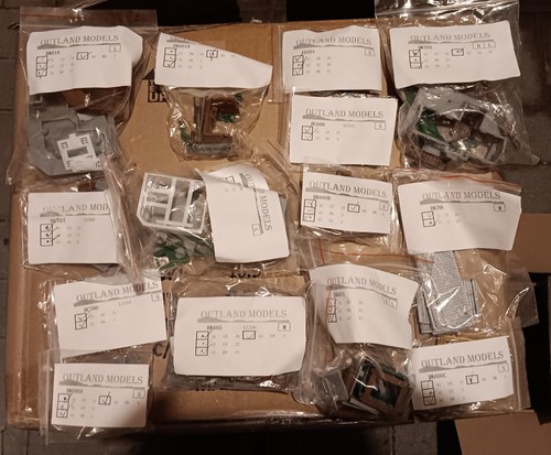 Outland models 220 spur z - models,