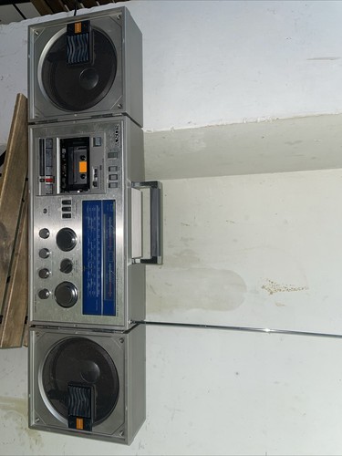 Vintage boombox sony - boombox, cfs