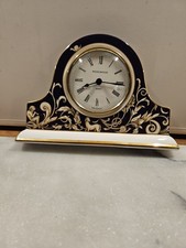 Wedgwood Füllhorn Kaminuhr