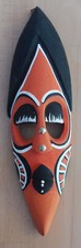 Maske aus Kenia geschnitzt und bemalt zum Aufhängen