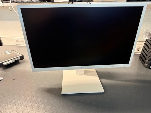 Titel 24bk550y 24 - lg, 24"