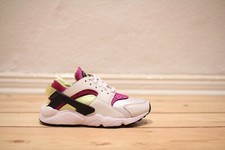 Nike Air Huarache WMNS Weiß