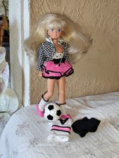 Alte Party n Play Stacie in Original Kleidung m. Ball  Barbie von Mattel 1992 
