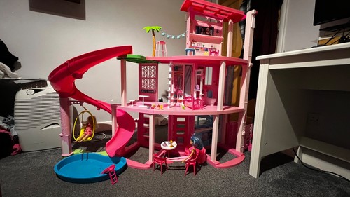 Barbie stöckiges puppenhaus - stöckiges,