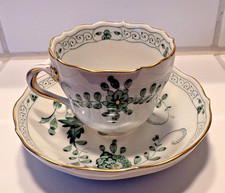 Meissen Moccatasse mit Untertasse  -  Indisch grün reich 1. Wahl