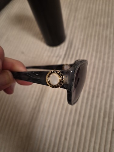 Bulgari sonnenbrille mit etui - sonnenbrille,