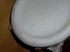 Weihnachtsbaum mit Geschenk - Windlicht -Keramik- Grün - Standfigur 15x13x10,5cm