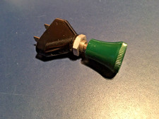 Hella Zugschalter 1 stufig,  Betätigungsknopf grün m. Licht für Nebellampen u.ä.