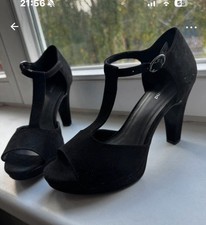 Schwarze Velour, Pumps Mit