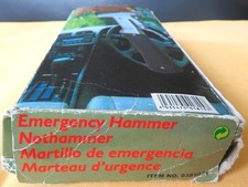 Nothammer mit integriertem Gurtschneider