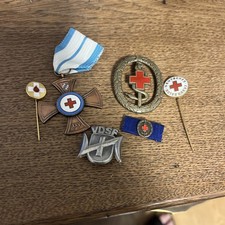 Orden Deutsches Rotes Kreuz  Ehrenkreuz Mit Miniaturen und Bandspangen RK81