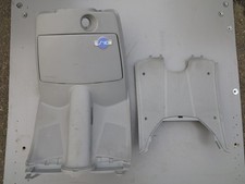 Piaggio Sfera NSL 50 80 BEINSCHILD+TRITTBRETT HANDSCHUHFACH KLAPPE VERKLEIDUNG