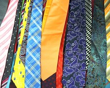 Krawatten Sammlung Konvolut mit 200-300 Art & Fashion aus den letzten 70 Jahren