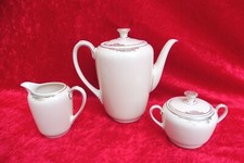 Schöne, alte Kaffeekanne mit